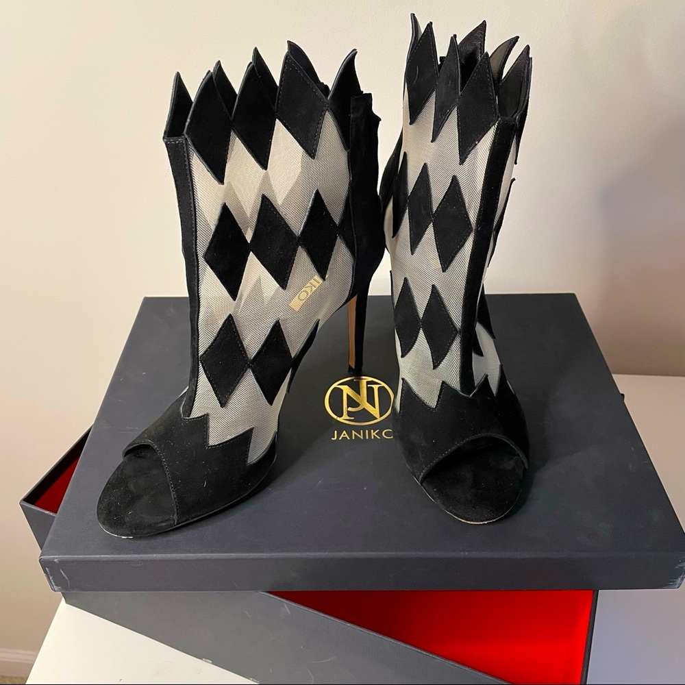 Janiko heeled peep toe booties size 40/ 8.5